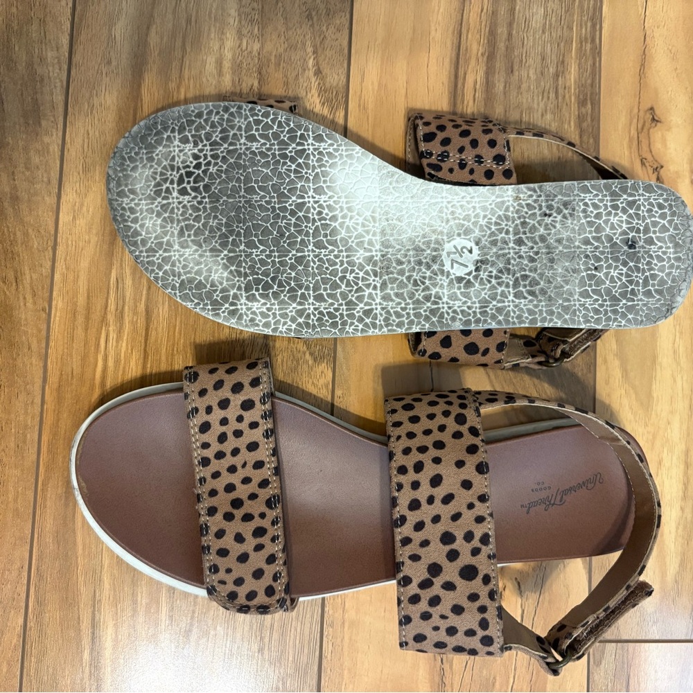 Universal Thread Brown and Black Polka Dot Sandals